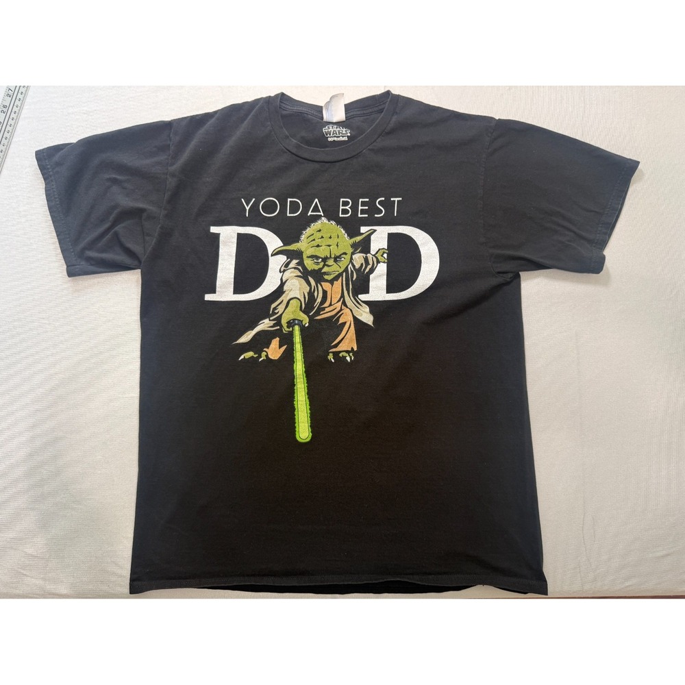 "Yoda" best Dad Star Wars graphic tee, size Large